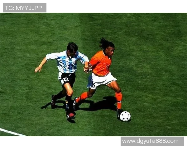 荷兰足球明星戴维斯的辉煌历程与未来展望